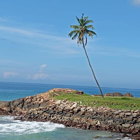 Sunset Beach Villa Галле Экстерьер фото