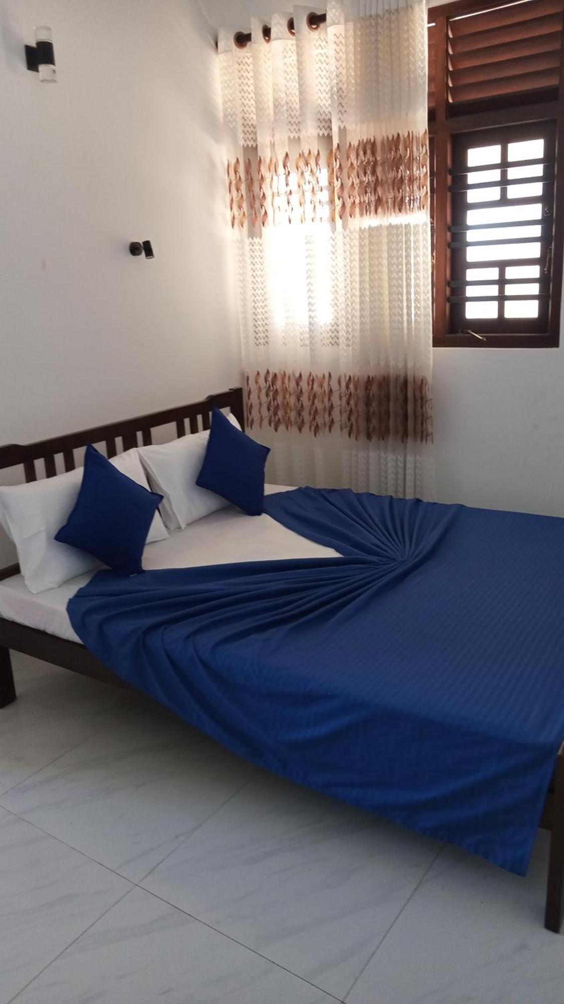 Sunset Beach Villa Галле Экстерьер фото