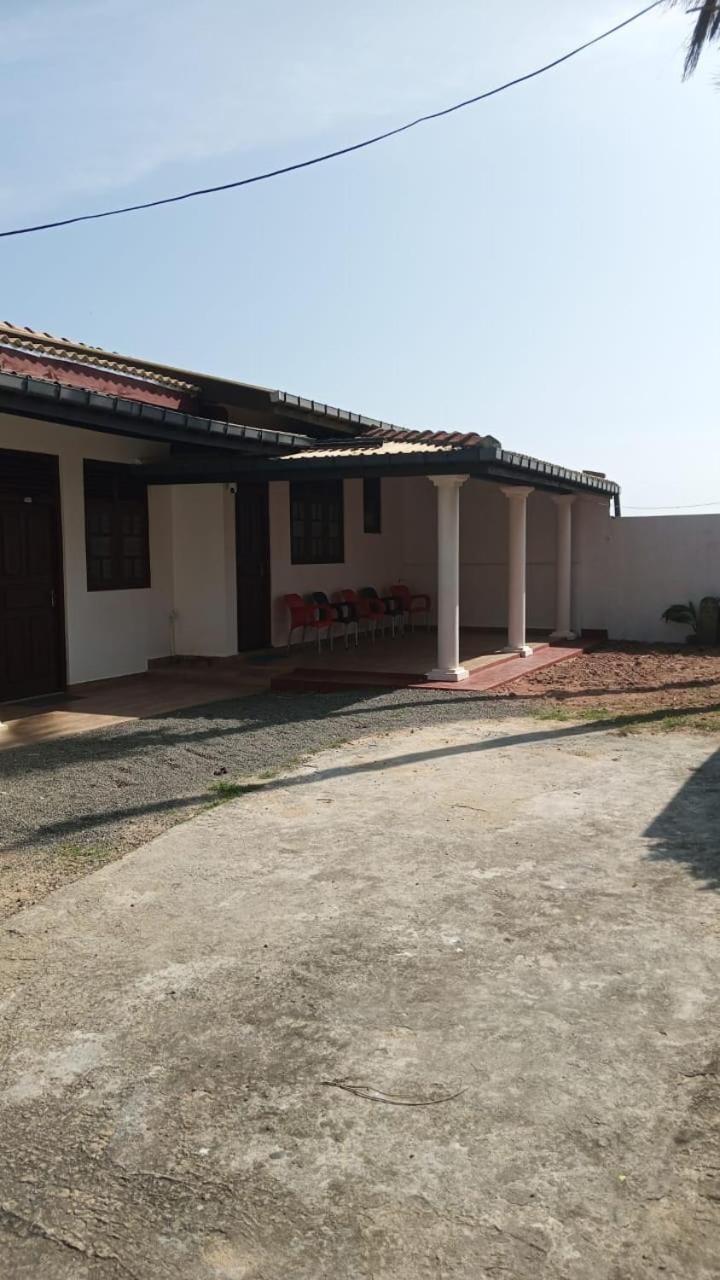 Sunset Beach Villa Галле Экстерьер фото